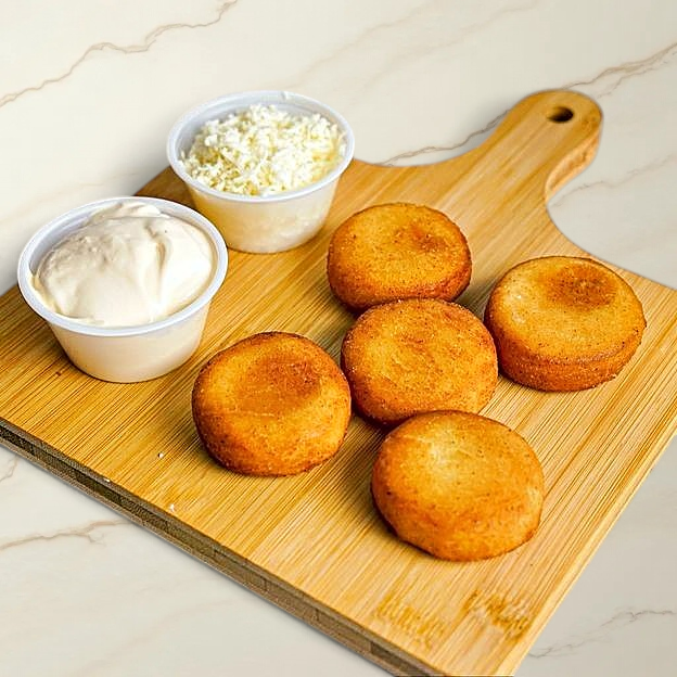 Best Servicio de Arepitas Dulces con Queso (5 Units) in Miami, FL
